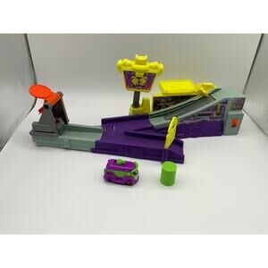 Fisher-Price Batwheels Zoom Launching HQ Playset